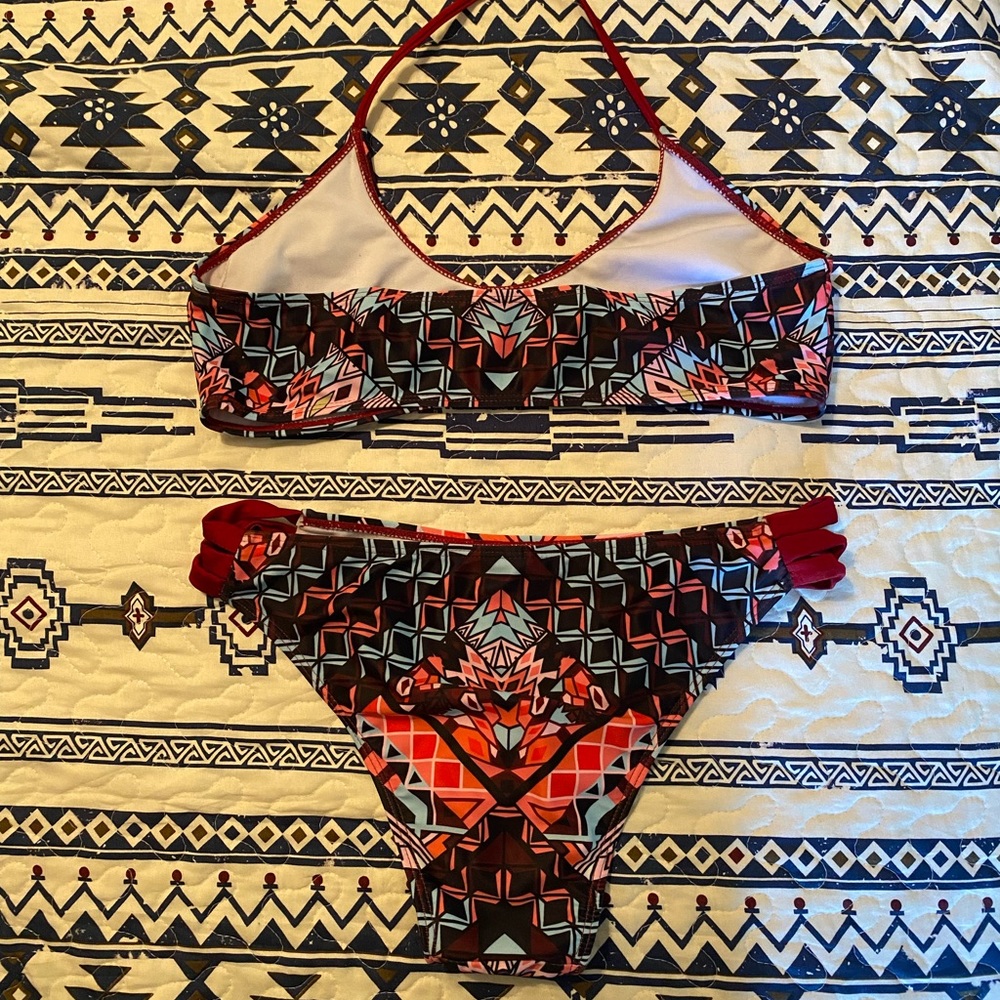 Bikini Set - Picture 2 of 2